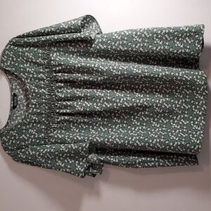 BLoomChic Tunic Blouse SIZE 18-20